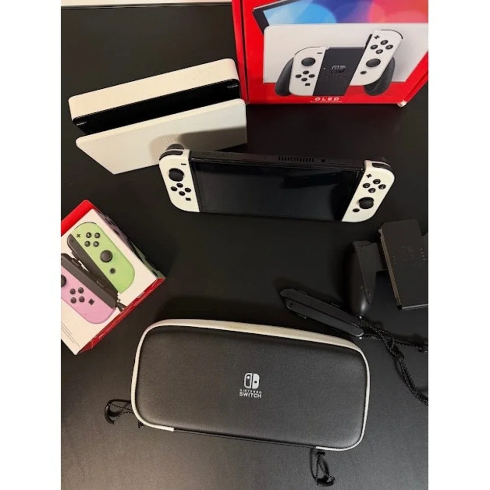 Gaming Nintendo Switch OLED Console Unisex White HEG-001 Bundle Extra Joy-Cons